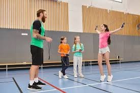 U19中国女排3-0比利时，关键换人实现超级逆转，稳居积分榜第二